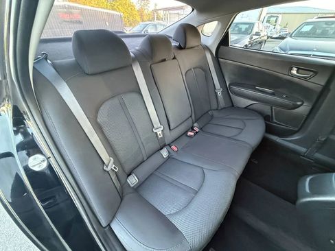 Used 2018 Kia Optima LX FWD image 15
