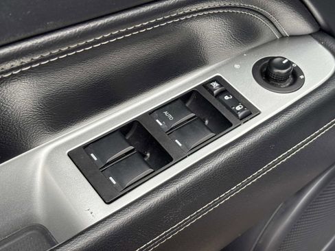 Used 2016 Jeep Compass Latitude image 24