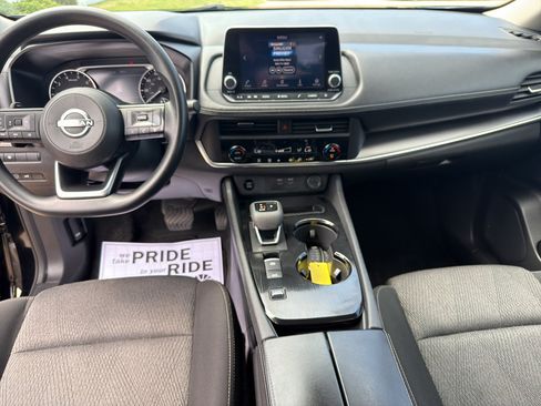 Used 2024 Nissan Rogue SV FWD image 12