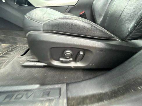 Used 2017 Land Rover Range Rover Evoque SE Premium image 21