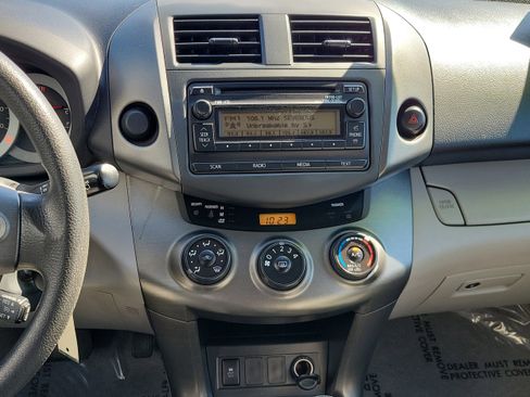 Used 2012 Toyota RAV4 FWD w/ Value Pkg image 31