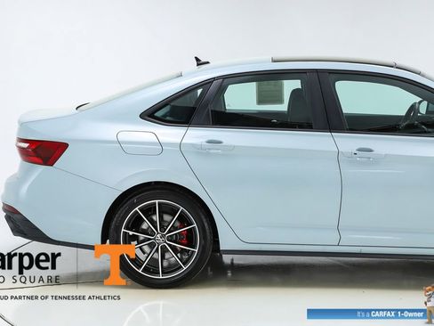 Used 2025 Volkswagen Jetta GLI Autobahn image 11