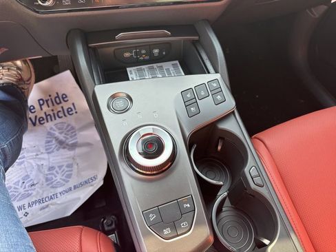 New 2026 Kia Sportage SX Prestige AWD/4WD image 44