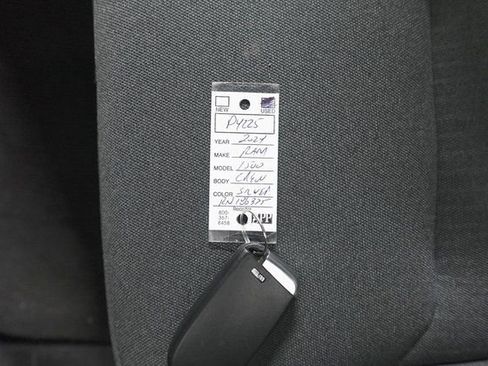 Used 2024 RAM 1500 Big Horn image 32