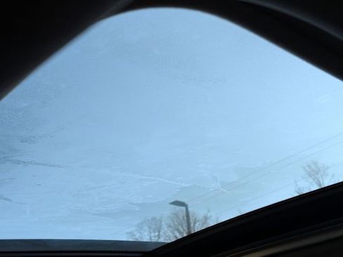 Used 2023 Subaru Forester Premium image 27