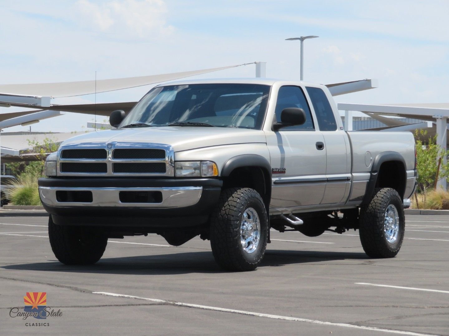 Used 2000 Dodge Ram 2500 Truck 4x4 Quad Cab image 8