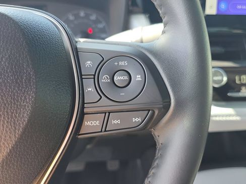 Used 2025 Toyota Corolla SE FWD image 24