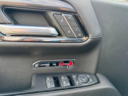 Used 2022 GMC Sierra 1500 AT4 w/ AT4 Premium Package image 16