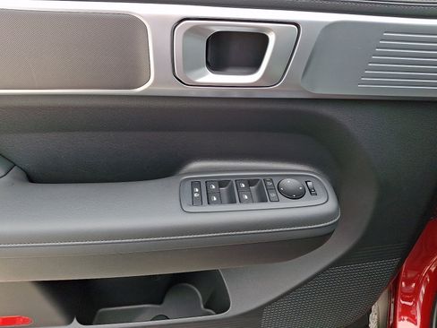 Used 2026 Hyundai Santa Fe SEL AWD/4WD image 16