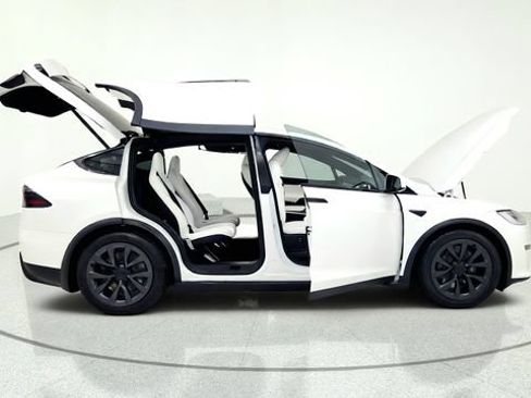 Used 2023 Tesla Model X AWD/4WD image 20