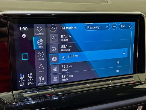 Used 2025 Volkswagen Atlas SE AWD/4WD image 21