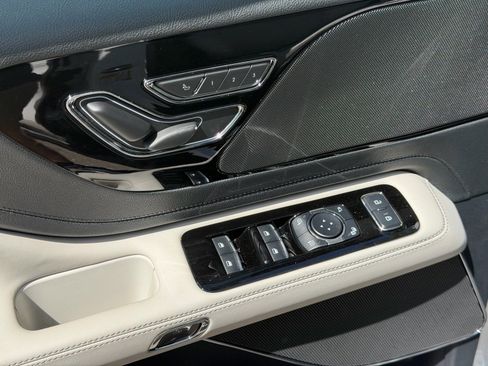 New 2026 Lincoln Aviator AWD image 27