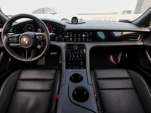 New 2025 Porsche Taycan 4S image 24