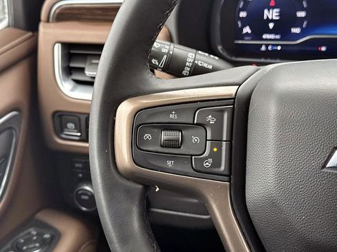 Used 2023 Chevrolet Suburban High Country image 25