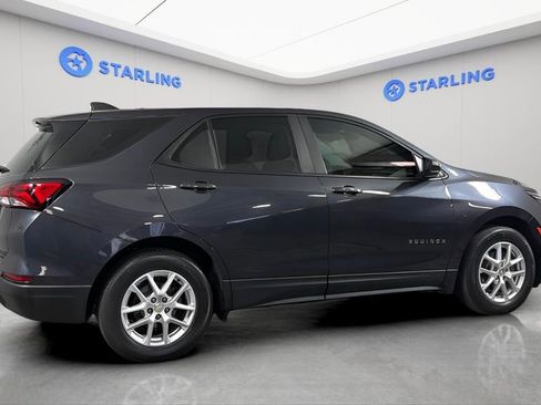 Used 2022 Chevrolet Equinox LS FWD image 11