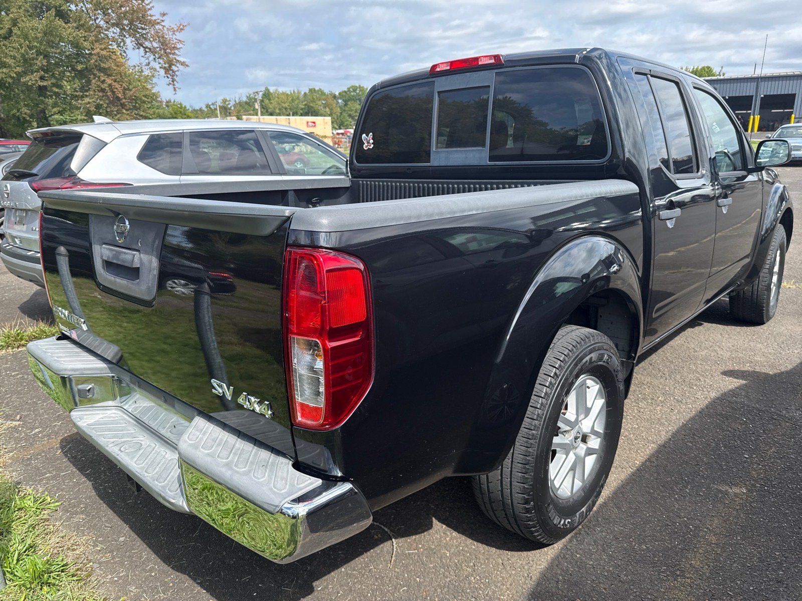 Used 2016 Nissan Frontier SV AWD/4WD image 4