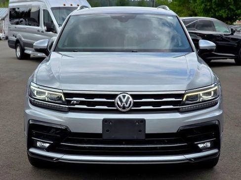 Used 2021 Volkswagen Tiguan SEL Premium R-Line AWD/4WD image 2