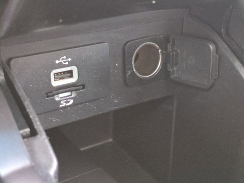 Used 2016 Ford Explorer Sport w/ Equipment Group 401A image 34