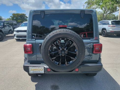 Used 2025 Jeep Wrangler Unlimited Sahara w/ Safety Group AWD/4WD image 7