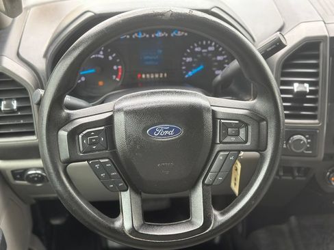 Used 2017 Ford F250 XL w/ STX Appearance Package AWD/4WD image 4