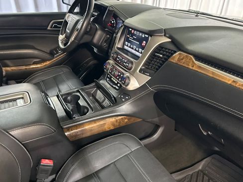 Used 2016 GMC Yukon Denali w/ Open Road Package AWD/4WD image 19