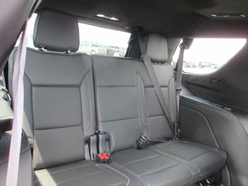 Used 2022 GMC Yukon Denali w/ Denali Ultimate Package AWD/4WD image 29