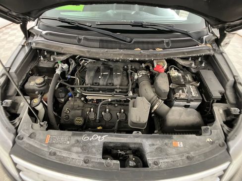 Used 2018 Ford Explorer XLT w/ Equipment Group 202A image 33