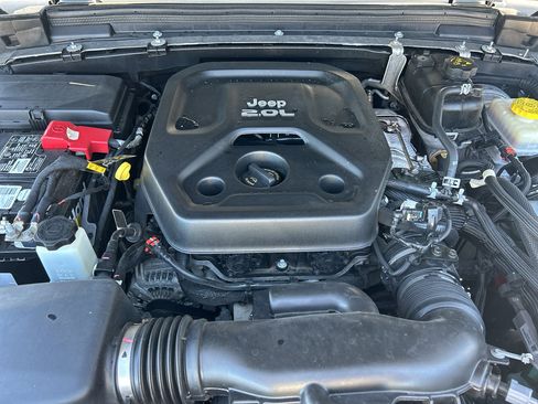 Used 2021 Jeep Wrangler Unlimited Rubicon image 26