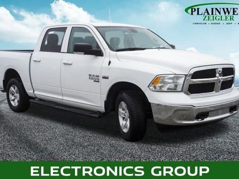 Used 2022 RAM 1500 Classic SLT w/ Electronics Convenience Group image 4