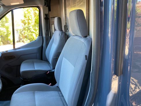Used 2019 Ford Transit 250 148 High Roof Extended RWD image 22