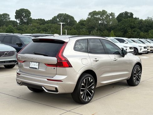 New 2026 Volvo XC60 B5 Ultra w/ Protection Package Premier image 4