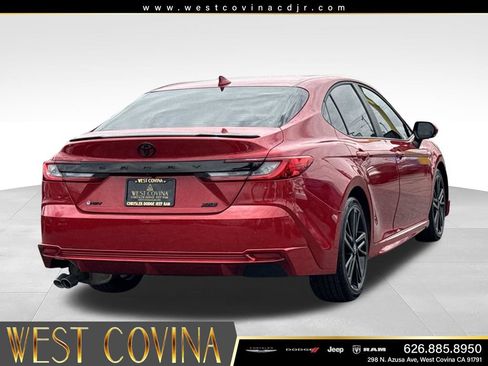 Used 2025 Toyota Camry XSE FWD image 10