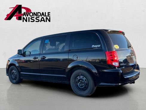 Used 2015 Dodge Grand Caravan SE w/ Quick Order Package 29E SE FWD image 4