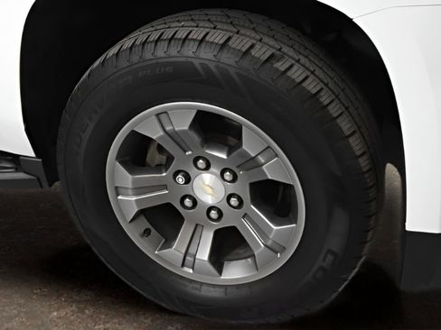 Used 2019 Chevrolet Tahoe LS RWD image 7