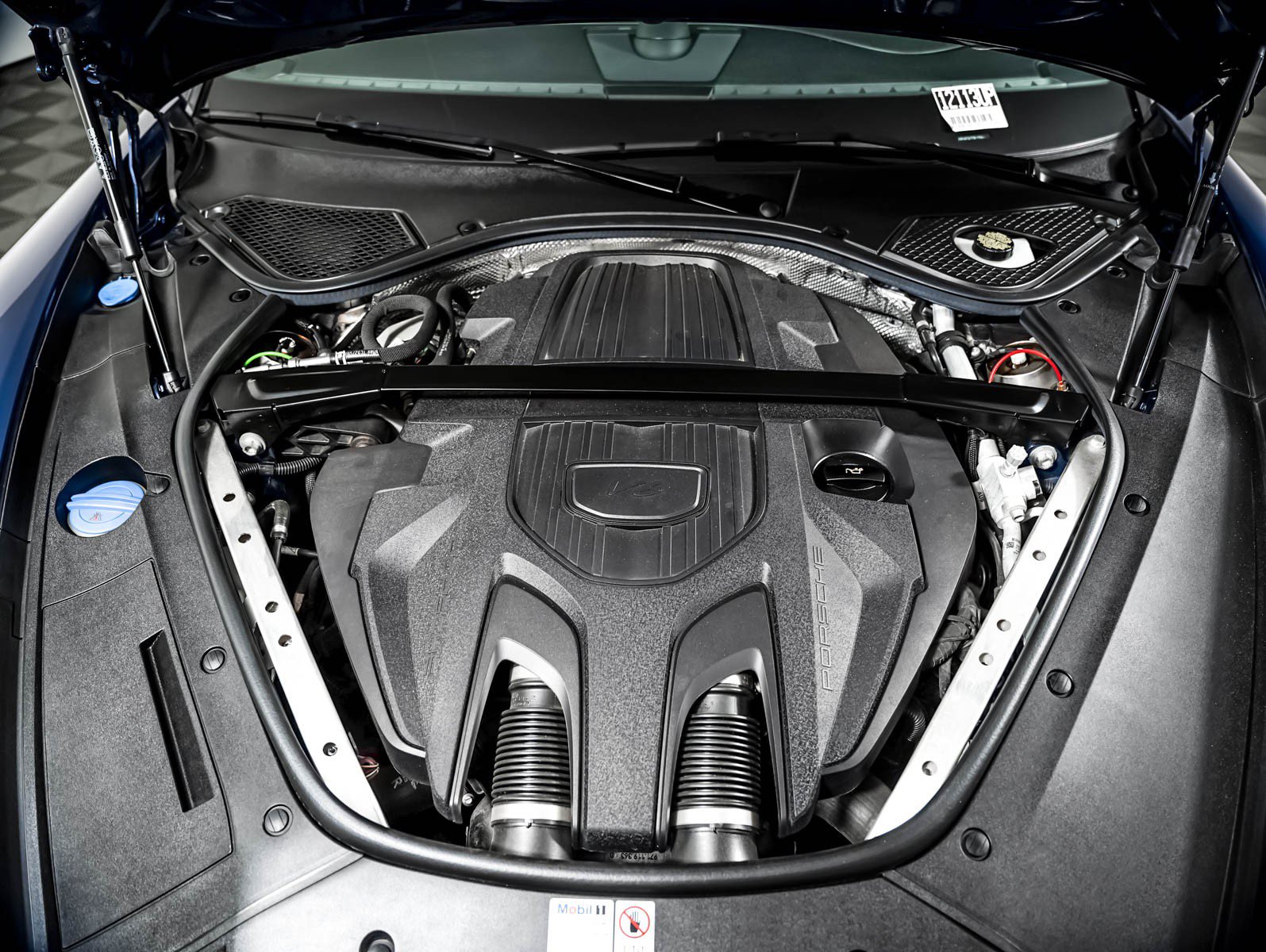 Certified 2023 Porsche Panamera 4 AWD/4WD image 12