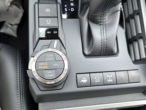 New 2026 Toyota Tacoma TRD Off-Road AWD/4WD image 19