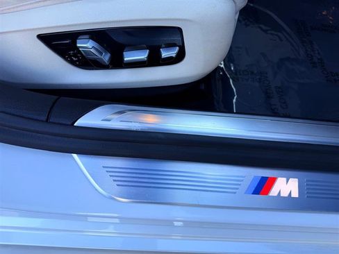 Used 2018 BMW 750i image 20
