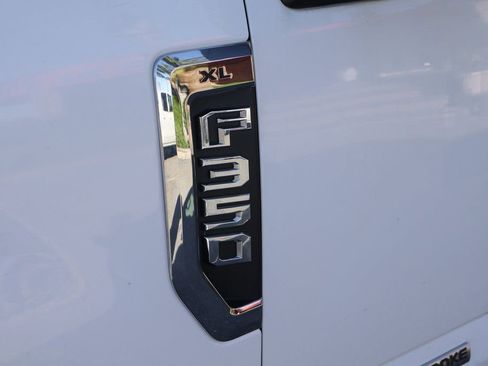 Used 2017 Ford F350 XL w/ Power Equipment Group image 49