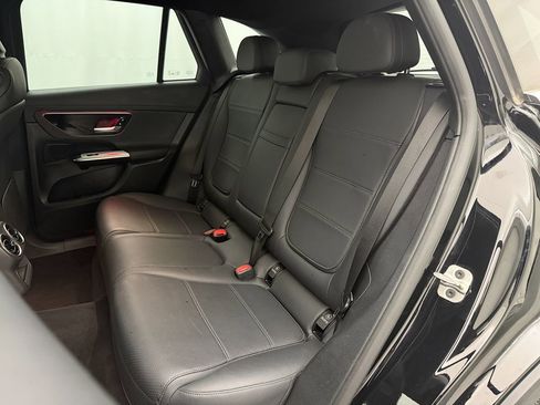 Used 2024 Mercedes-Benz GLC 300 4MATIC image 48