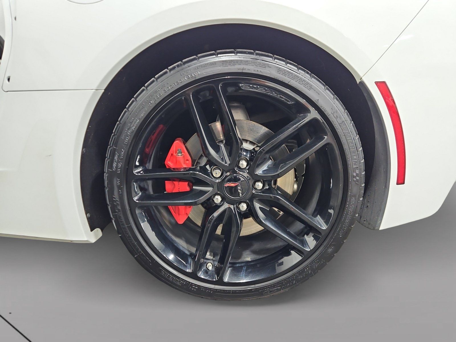 Used 2019 Chevrolet Corvette Stingray Coupe w/ Battery Protection Package RWD image 15