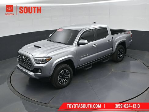 Used 2023 Toyota Tacoma TRD Sport AWD/4WD image 46
