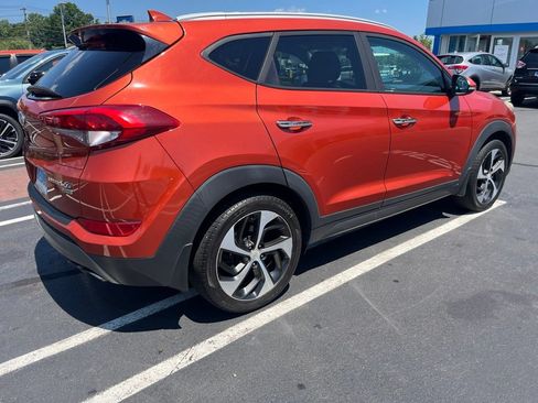 Used 2016 Hyundai Tucson Limited AWD/4WD image 2