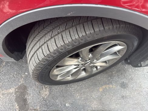 Used 2021 Lincoln Corsair FWD w/ Premium Package image 7