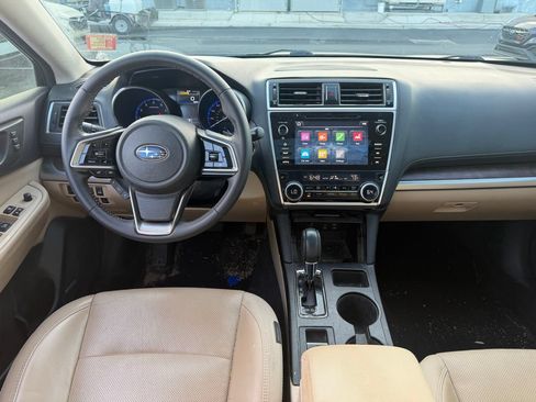 Used 2018 Subaru Outback 3.6R Limited AWD/4WD image 7