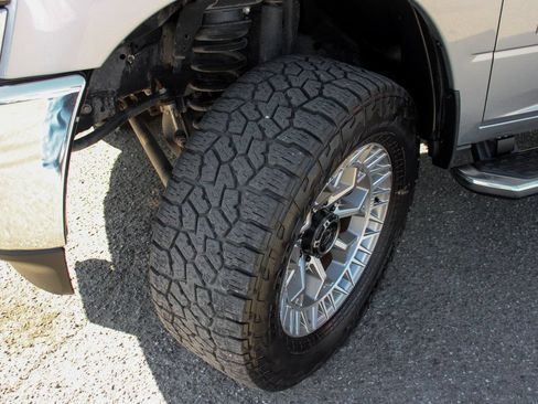 Used 2022 RAM 2500 Big Horn AWD/4WD image 40
