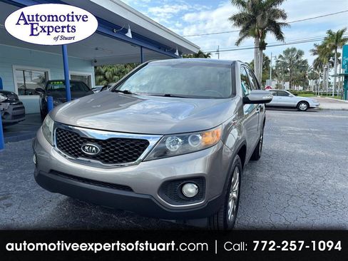 Used 2011 Kia Sorento EX w/ Limited Pkg FWD image 1