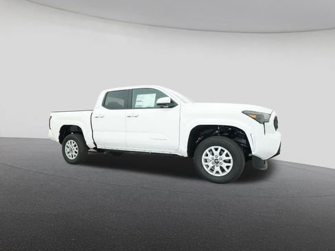 New 2025 Toyota Tacoma SR5 image 28