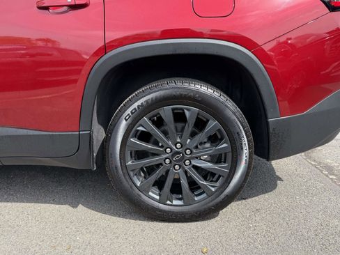 Used 2023 Chevrolet Traverse RS AWD/4WD image 6