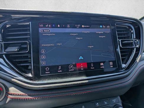 Used 2024 Dodge Durango GT RWD image 13
