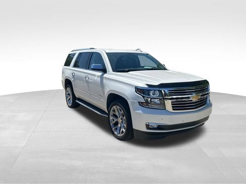 Used 2020 Chevrolet Tahoe Premier w/ Premier 6.2L Value Package AWD/4WD image 8